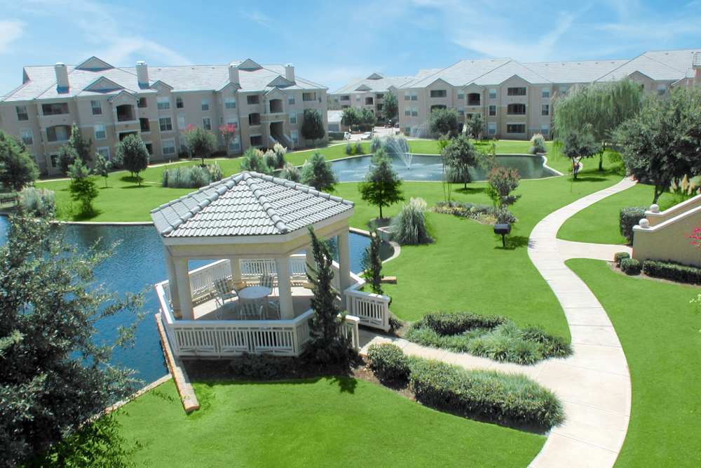Beautiful lake at Lakeview at Parkside in Farmers Branch, Texas