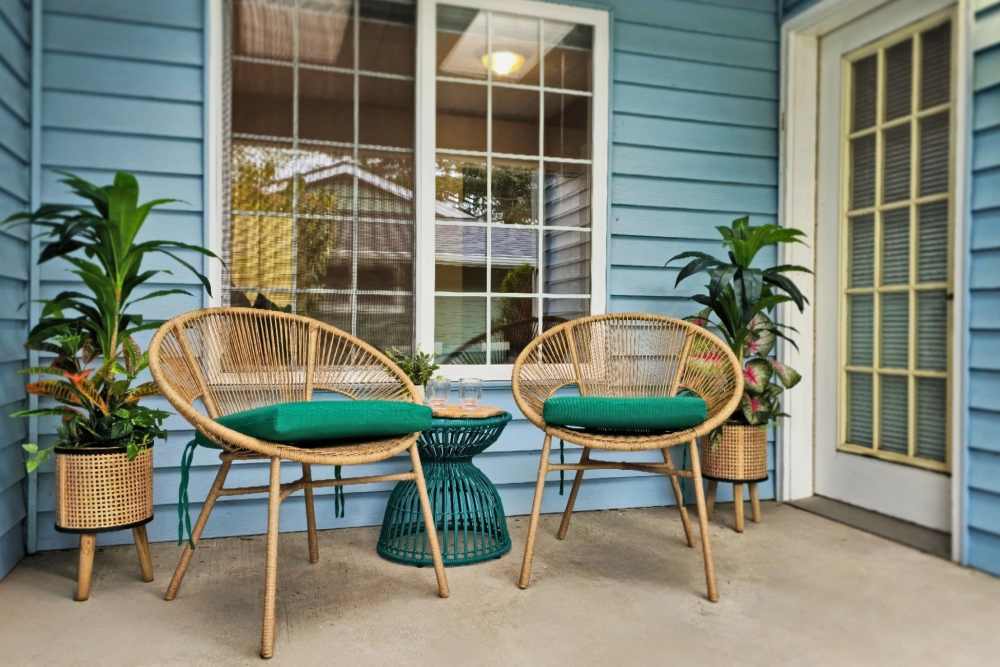 A cozy front porch at Neawanna By The Sea in Seaside, Oregon