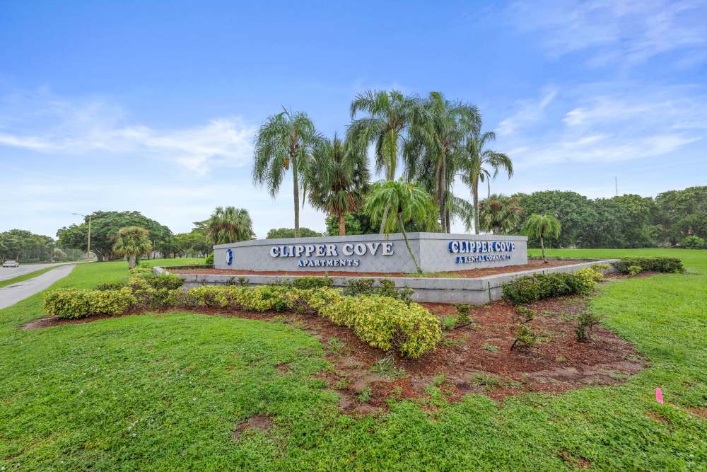 Sign board at Clipper Cove Apartments in Boynton Beach, Florida