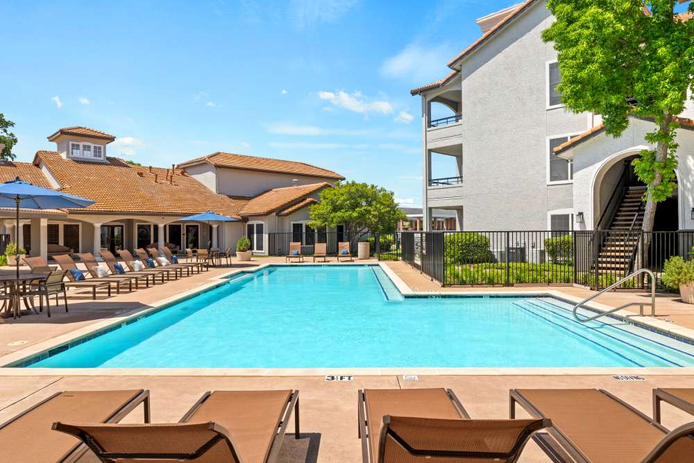 Our Apartments in Dallas, Texas offer a Swimming Pool