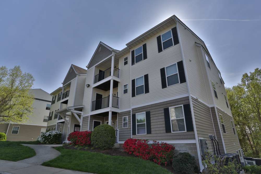 Gorgeous shot of the building exterior at Chickahominy Bluff in Mechanicsville,Virginia