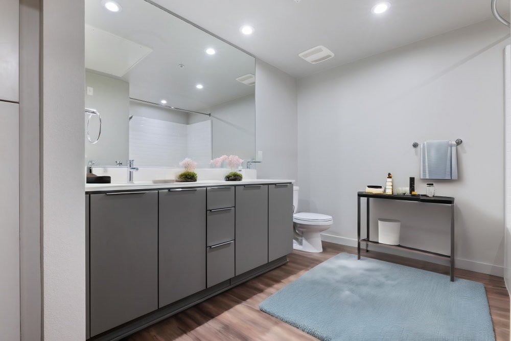 Large bathroom at The George Apartment Homes in Anaheim, California