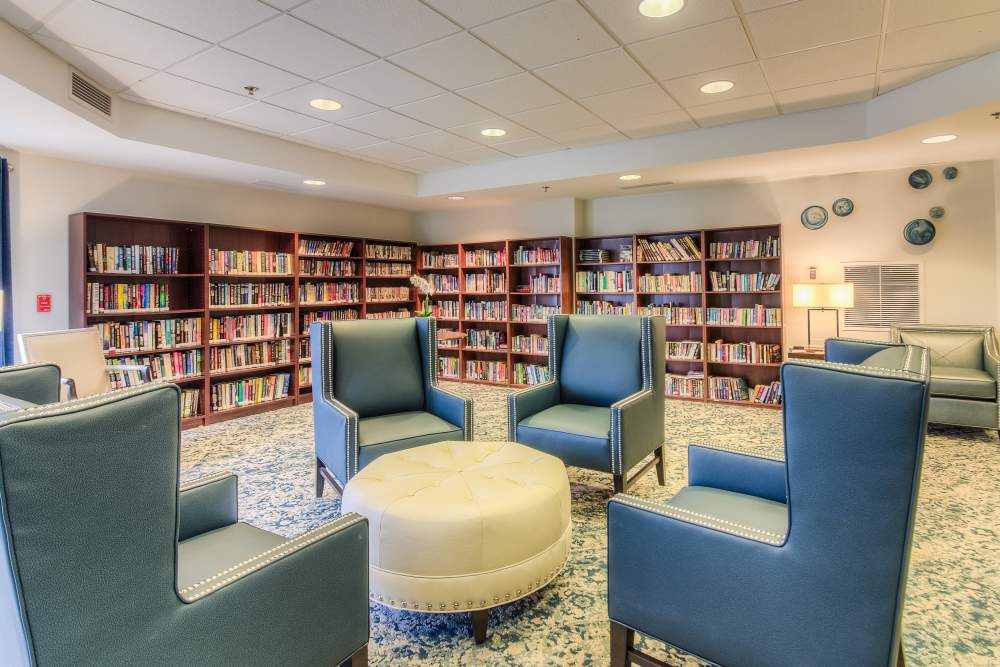 Library lots of natural light at Parkview Estates in Kennewick, Washington