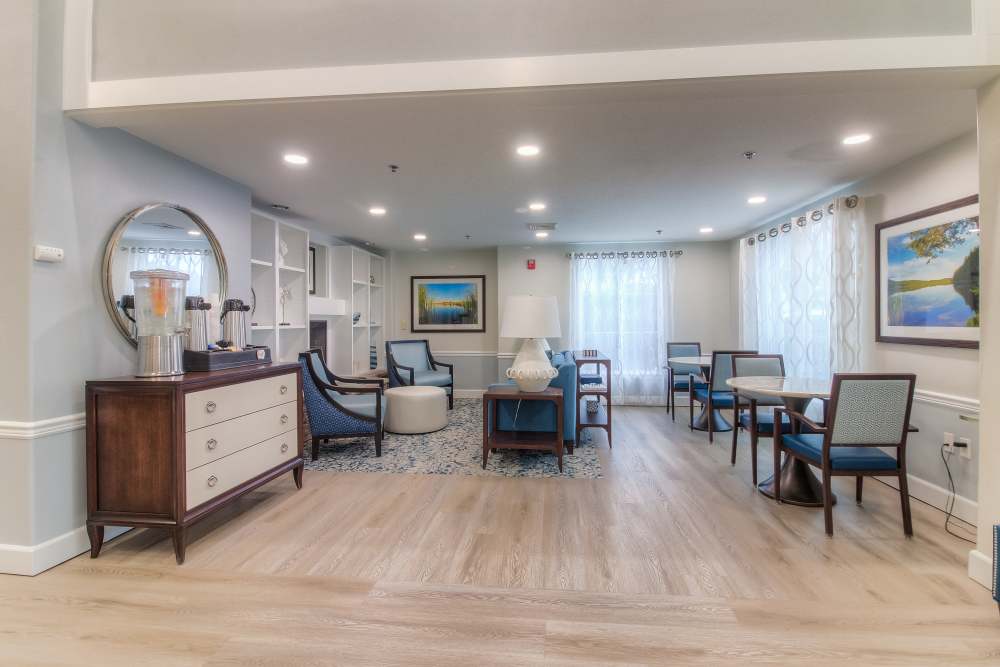 Quiet reading corner at Parkview Estates in Kennewick, Washington