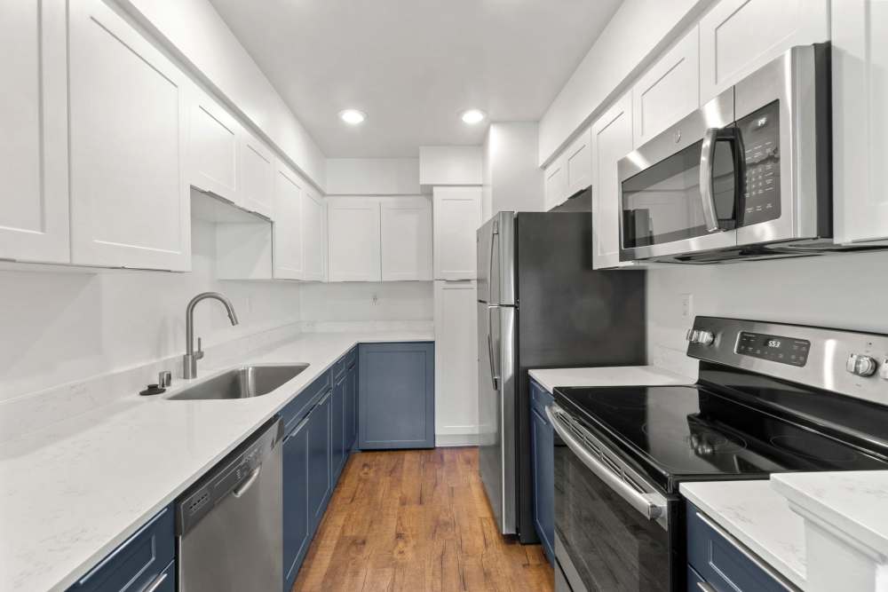 Stainless-steel setup at 1900 Ocean Apartment Homes in Long Beach,California