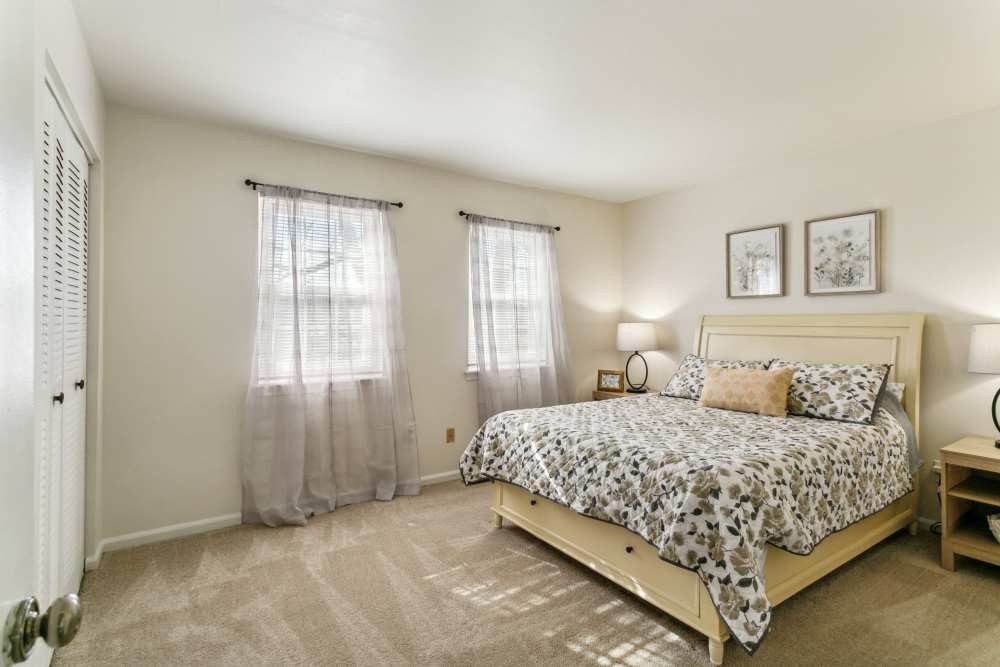 Master bedroom at Chelsea at Lee Hall in Newport News, Virginia