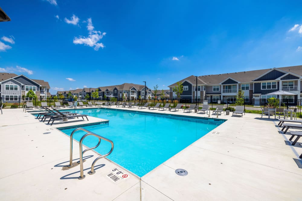Pool side at ((location_name}} in Romeoville, IL