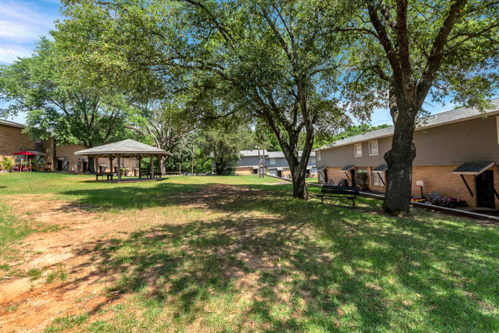Lush greenery at Troup Townhomes in Troup, Texas