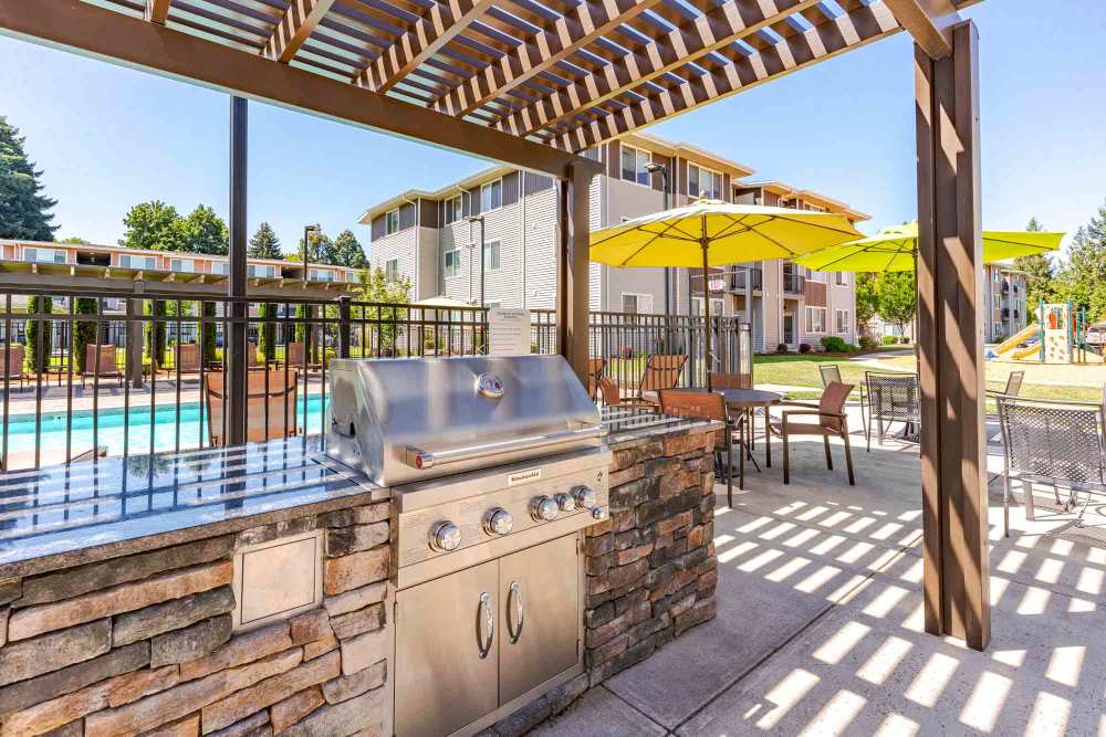 BBQ at Ecco Apartments in Eugene, OR
