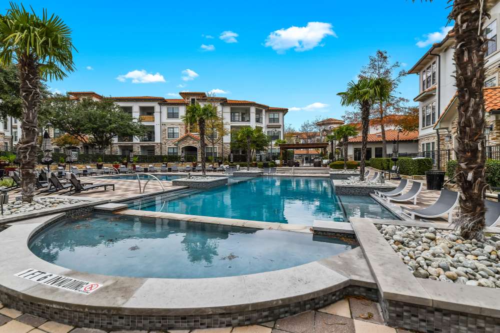 Community photo 4 at Serene at La Villita in Irving, Texas