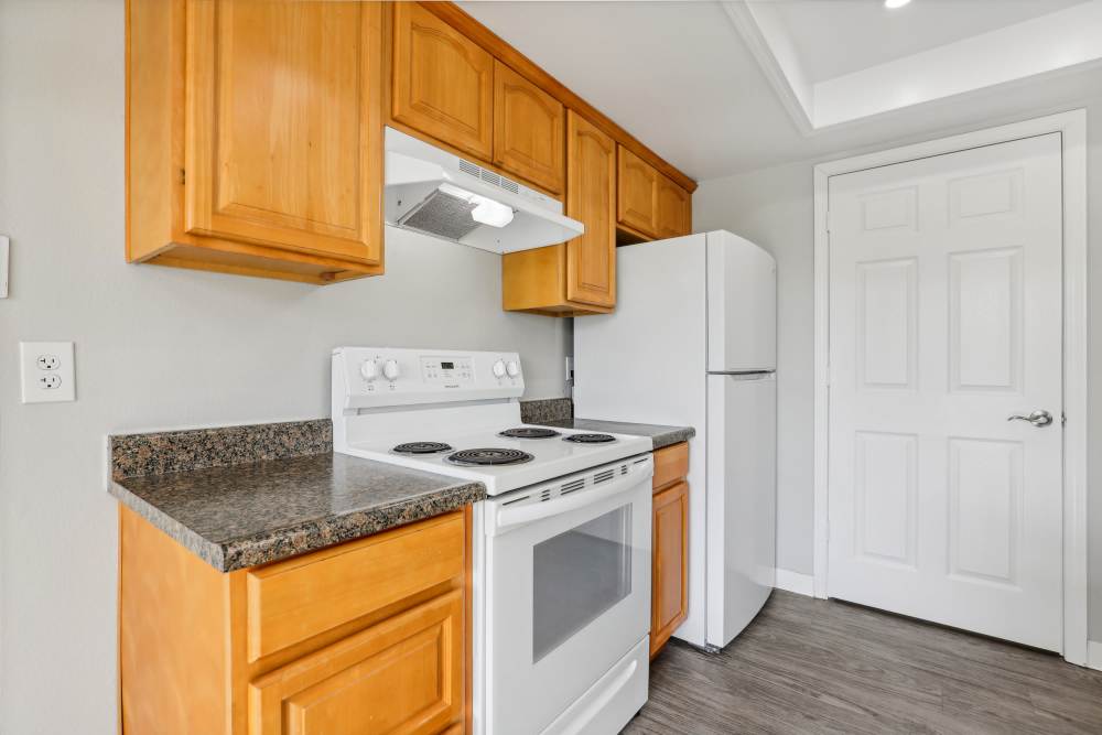 Modern kitchen at Cascade Park Apartment Homes in Vancouver, Washington