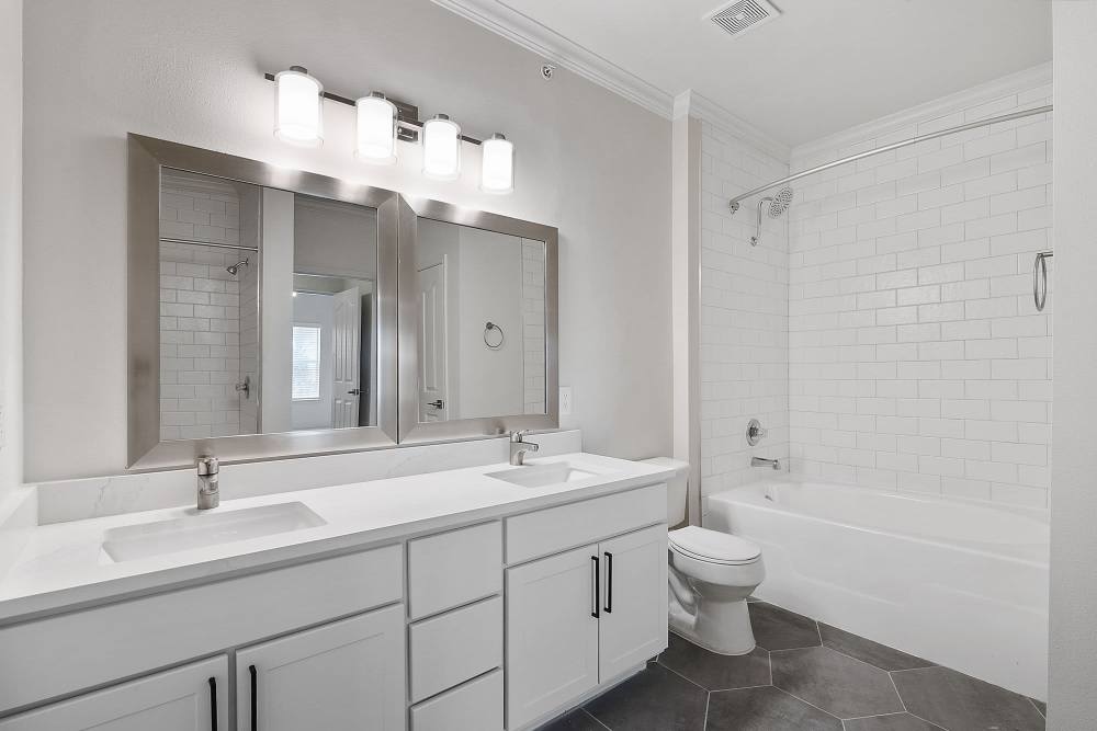 Bright bathroom at Vineyards in Katy,Texas