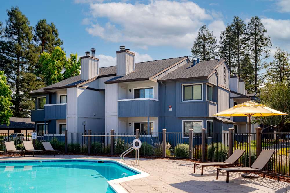 Swimming pool at Park Ridge Apartment Homes in Rohnert Park, California