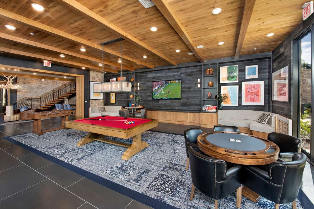Game room with television at Timberline View in Buford, Georgia