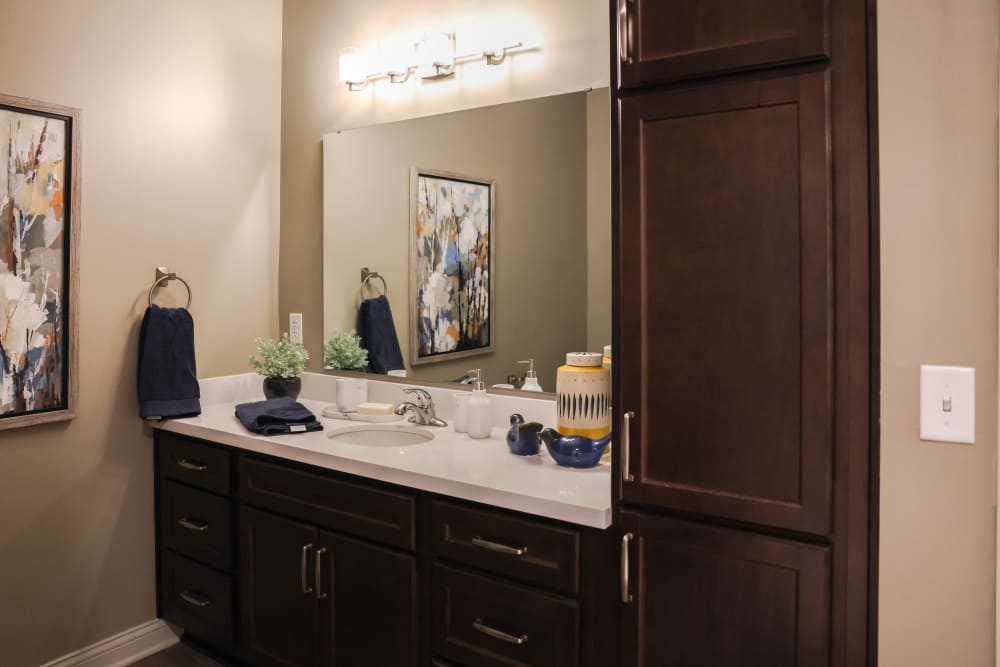 double sink bathroom at Legacy Living Defiance in Defiance, Ohio