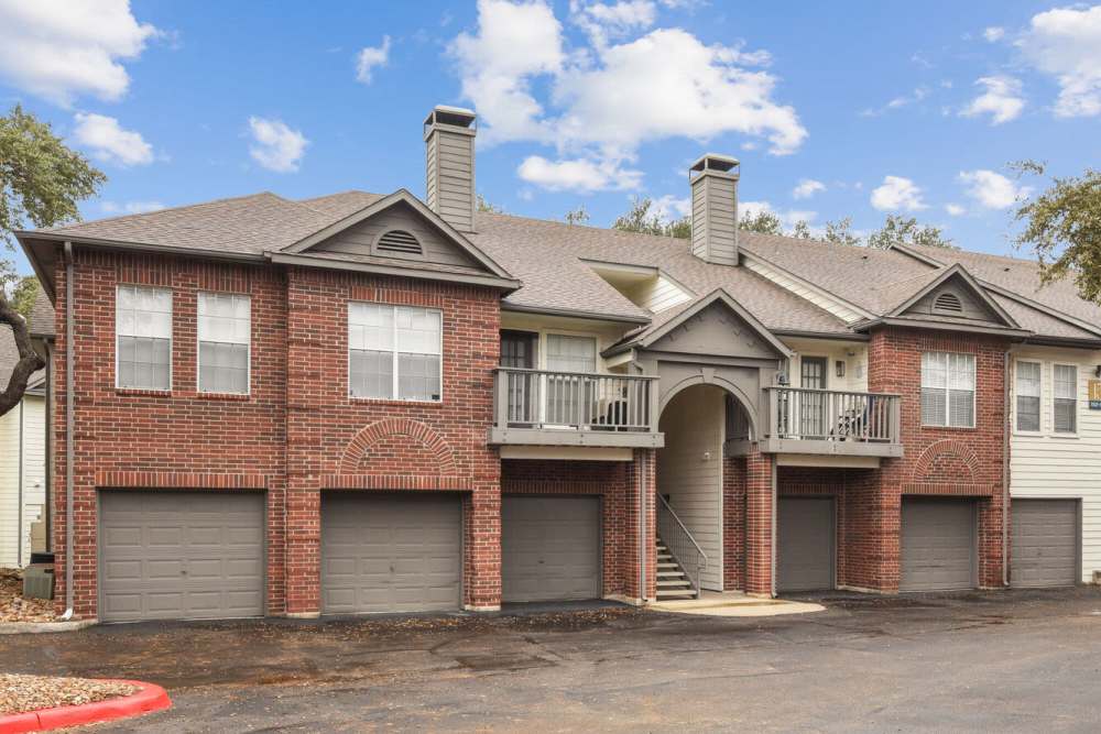 Property exterior at Charleston in San Antonio,Texas