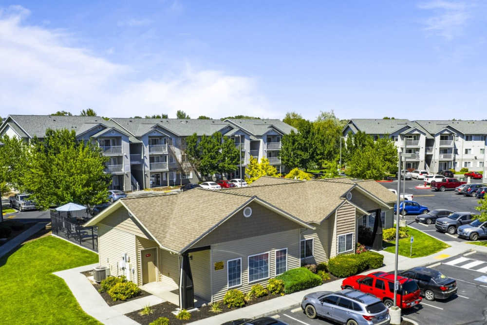 Heron Creek Exterior Leasing Office Photo Gallery | Heron Creek Apartments in Moses Lake, Washington