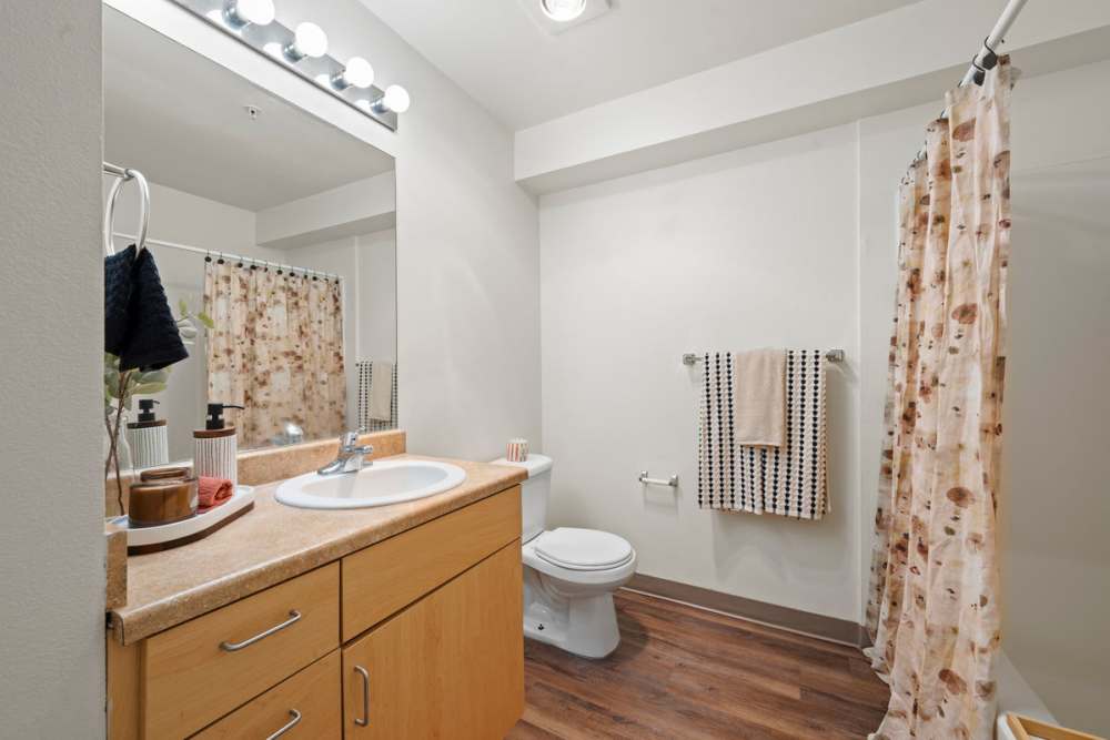 Heron Creek 3x2 Bathroom #2  Photo Gallery | Heron Creek Apartments in Moses Lake, Washington