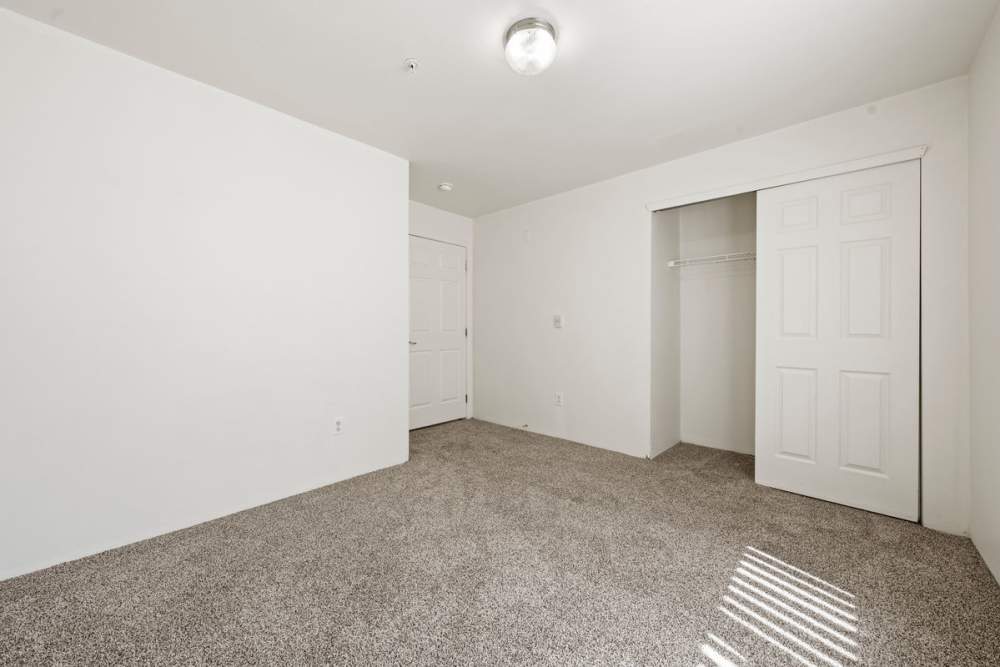 Heron Creek 3x2 Bedroom #2 & Closet  Photo Gallery | Heron Creek Apartments in Moses Lake, Washington