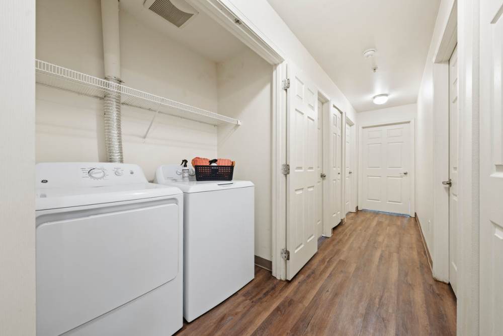 Heron Creek 3x2 Laundry & Hallway  Photo Gallery | Heron Creek Apartments in Moses Lake, Washington