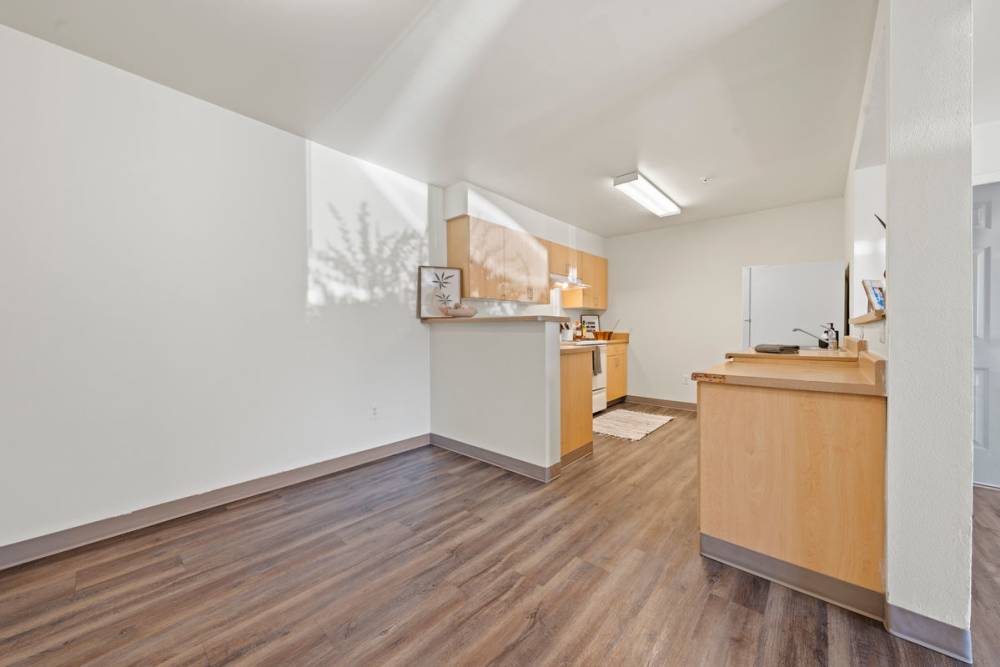 Heron Creek 3x2 Dining Room & Kitchen Photo Gallery | Heron Creek Apartments in Moses Lake, Washington