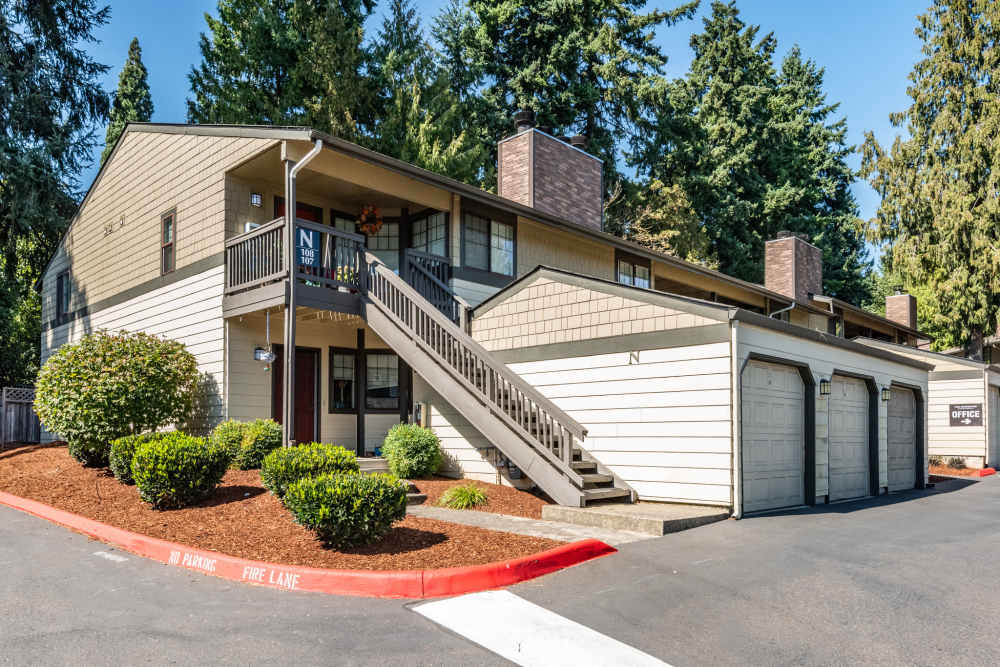 Apartment exterior at The Rosewood Apartments in Vancouver, Washington