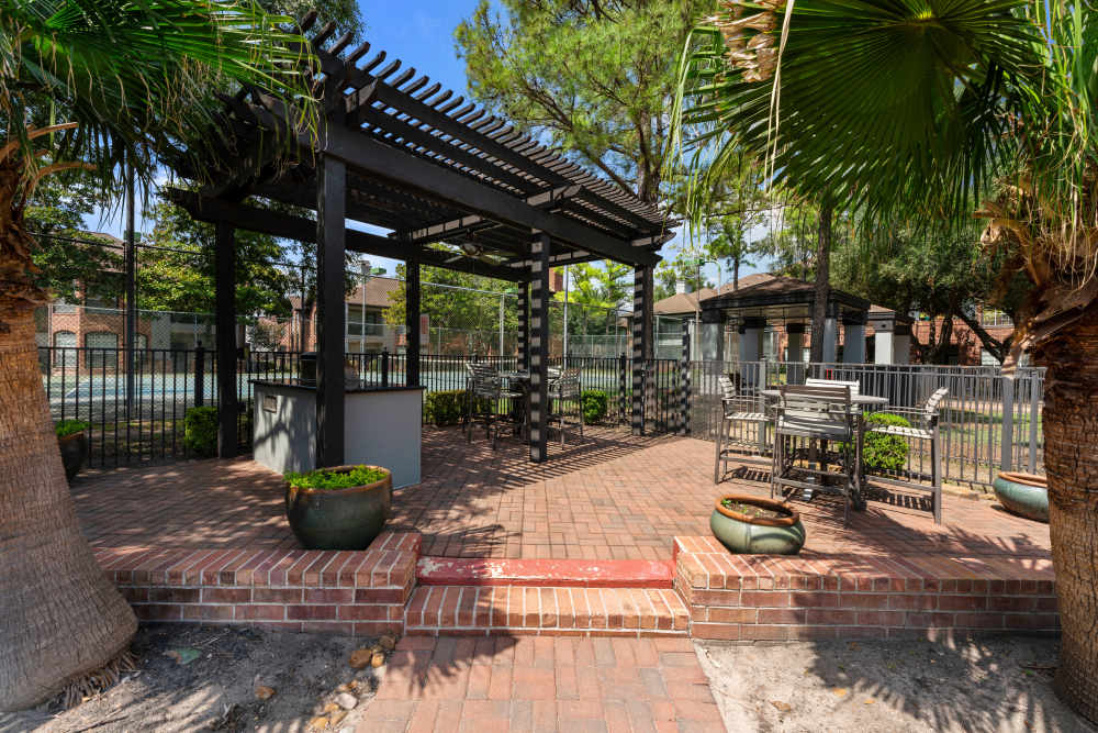 Charming community with lots of outdoor seating at Barnett in Houston, Texas