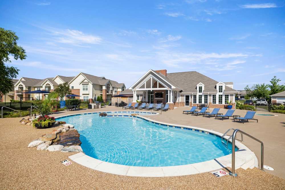 Pool area at Eastland Trails in Independence, Missouri