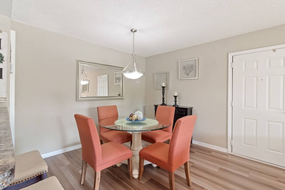 Dining view Palmetto Place in Miami, Florida