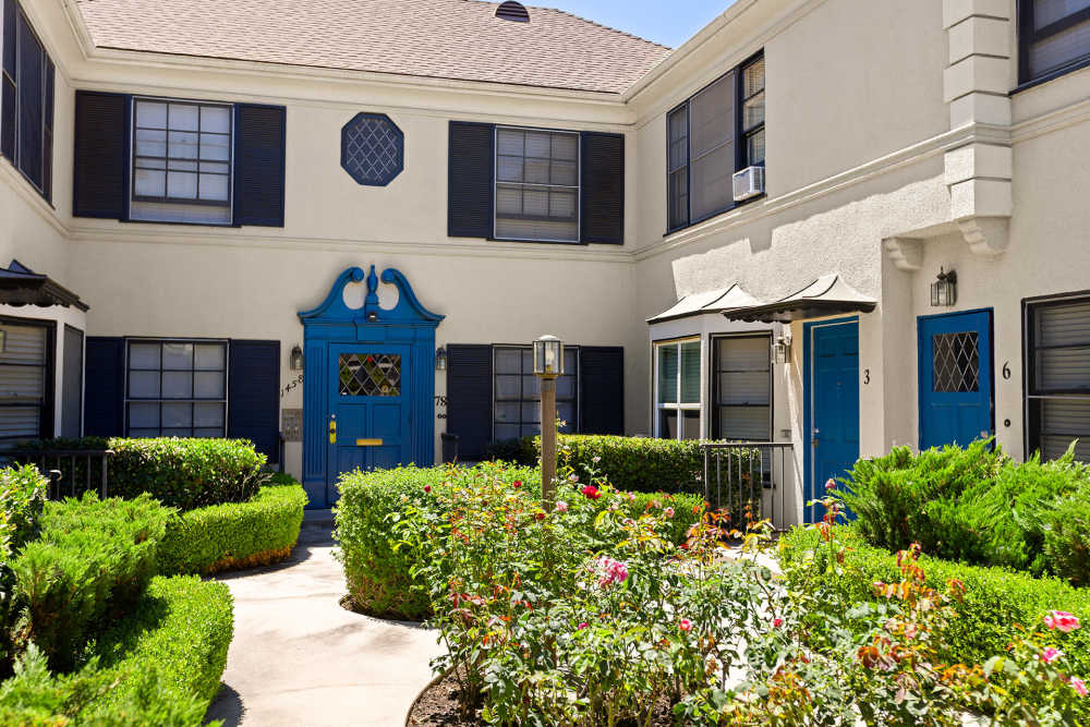 Exterior view of the apartment at The Indie Glendale Collection in Glendale, California