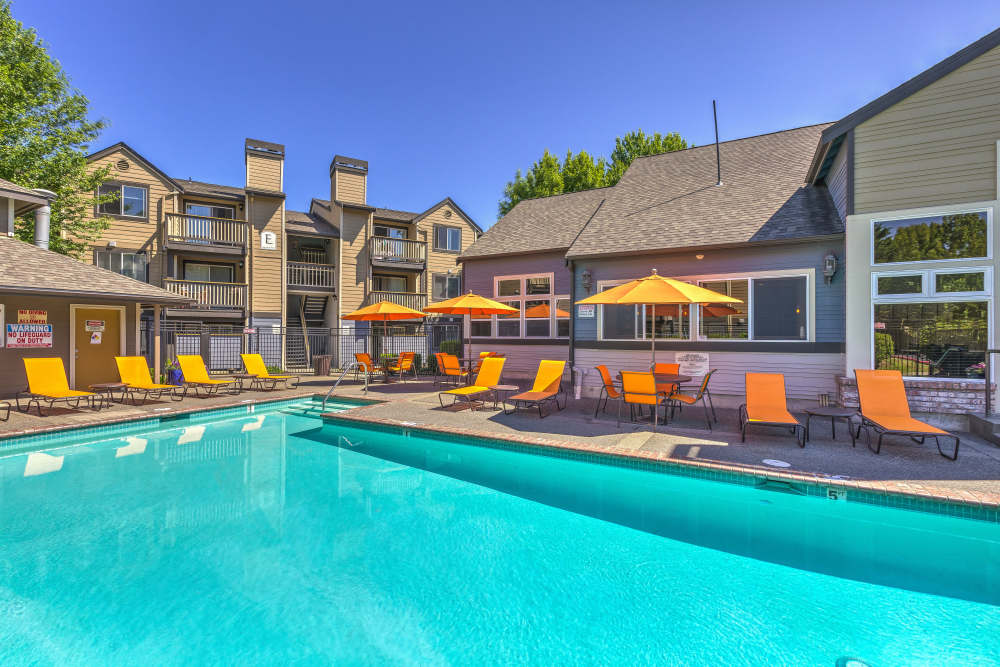 Resort-style pool at Plum Tree Park in Renton, Washington