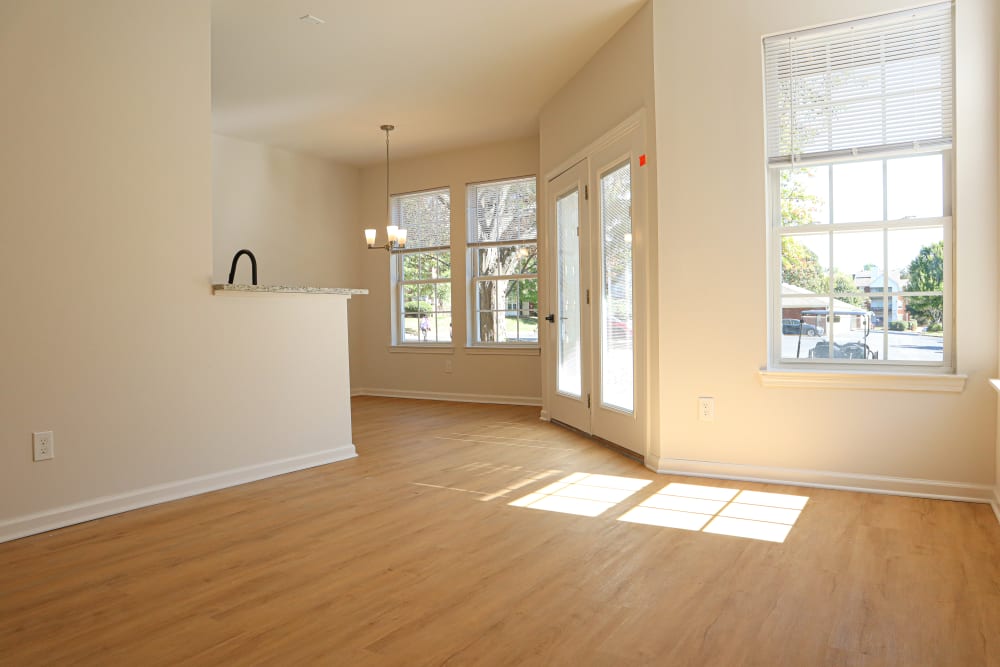 Livingroom at Beaumont Farms Apartments in Lexington, Kentucky