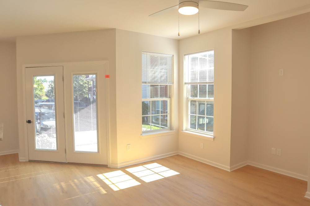 Livingroom at Beaumont Farms Apartments in Lexington, Kentucky