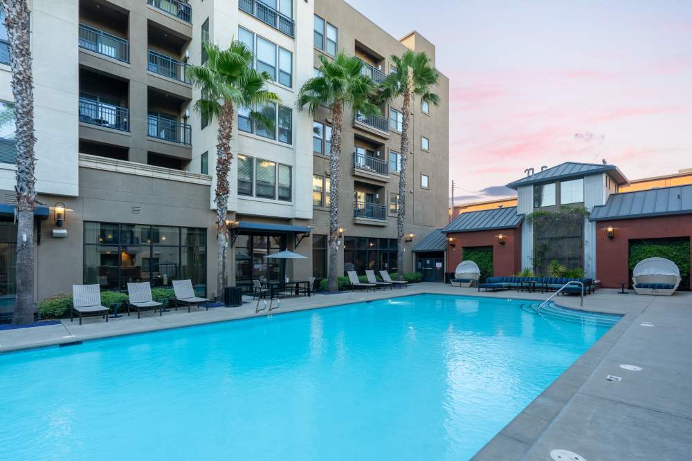 Community swimming pool at LINQ Midtown in Sacramento,California