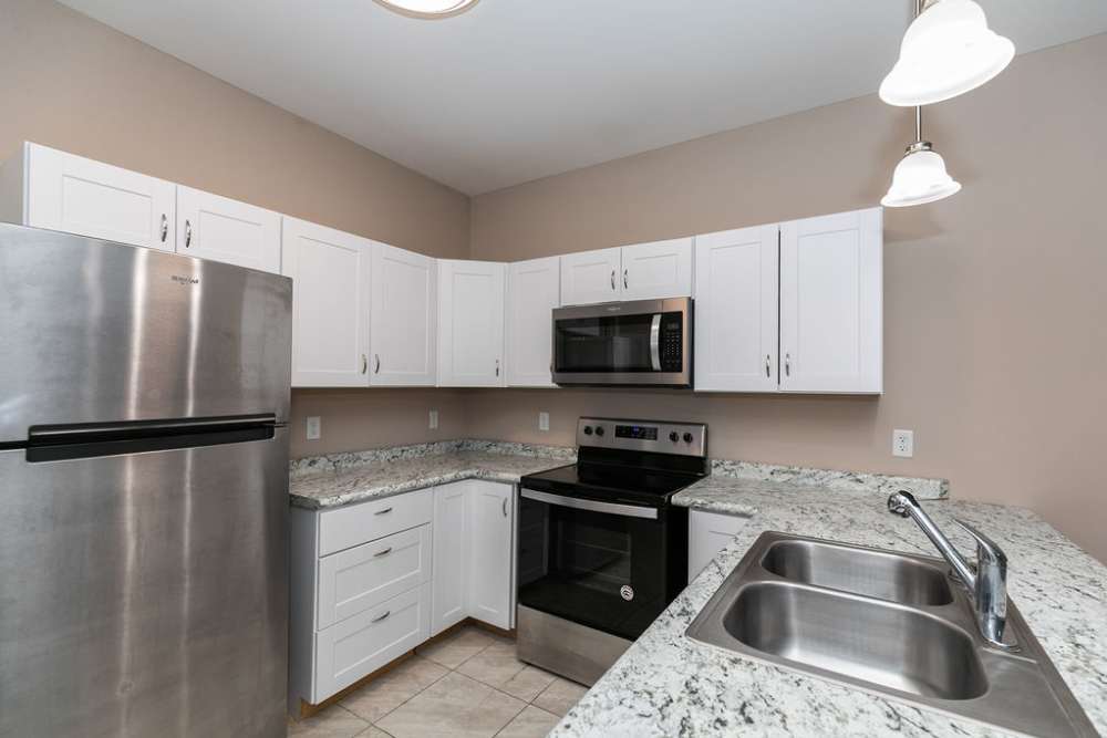 Different angle of the Clean and tidy Kitchen at Patriots Place in Valdosta, Georgia  