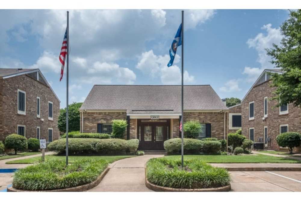 Property exterior with greenery at Beau Terre in Alexandria,Louisiana