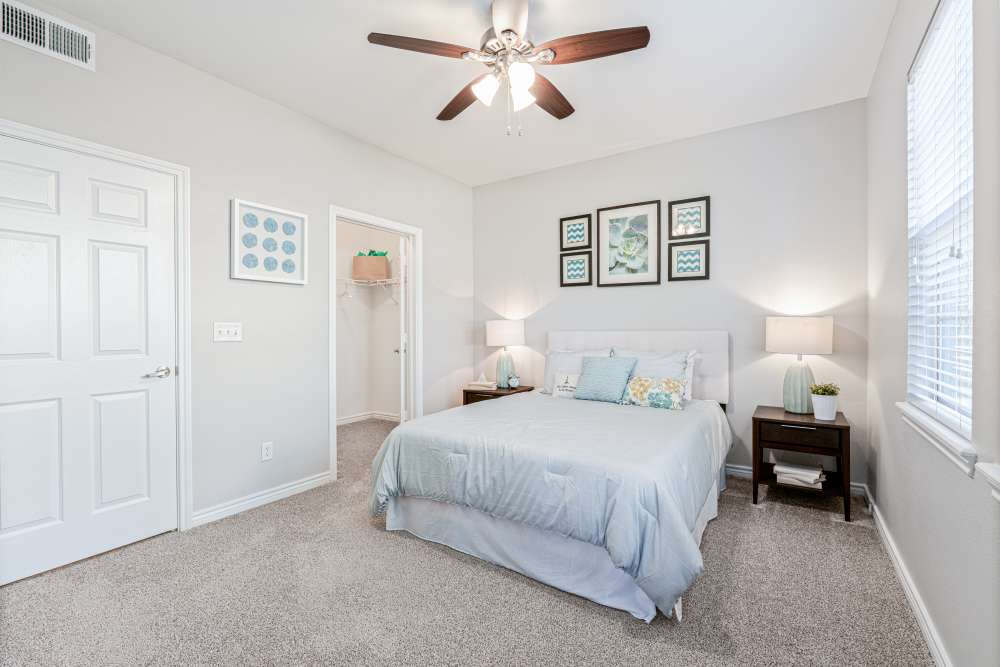 Large bedroom at Photo Gallery | Resort at University Park in Colorado Springs, Colorado