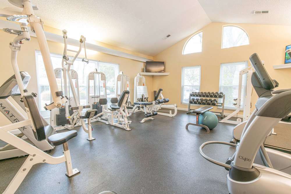 Fitness center at Peachtree Apartments in Chesterfield, Missouri