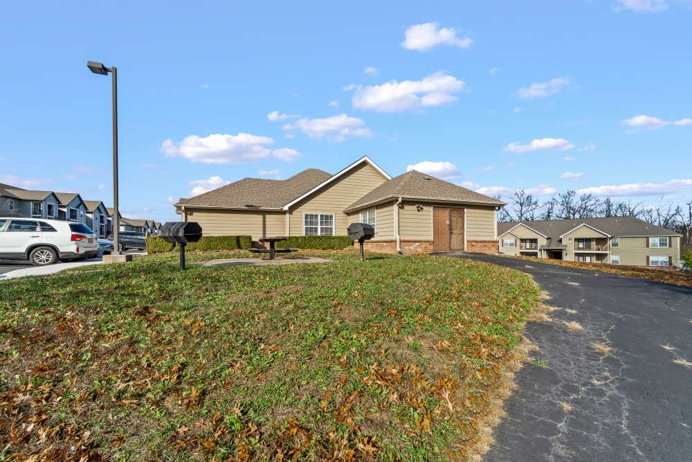 Beautiful view of exterior building at Callaway Village Apartments in Fulton, Missouri