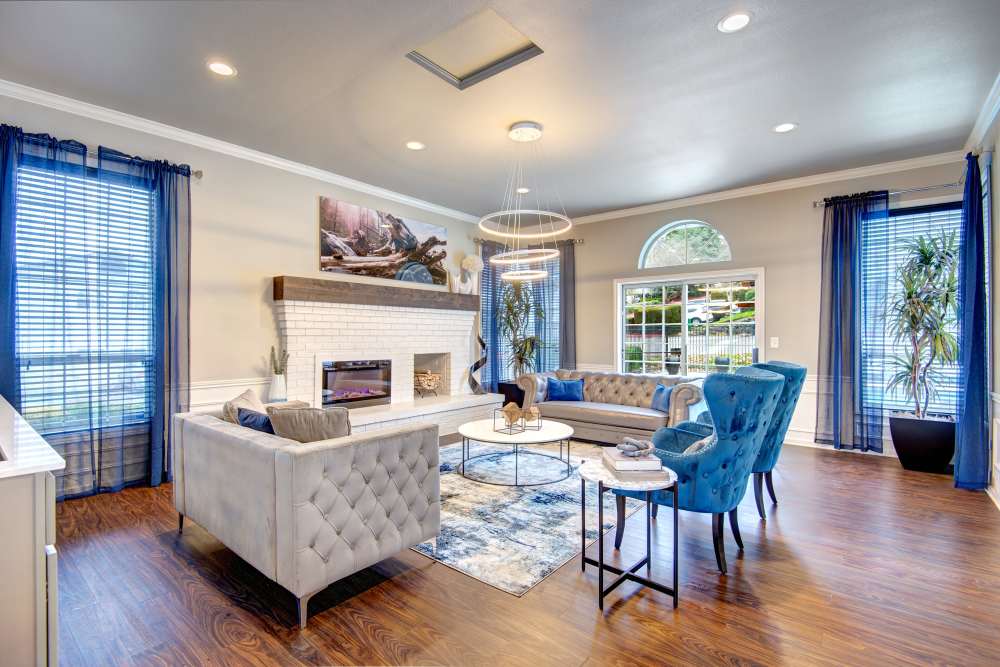 The elegantly decorated community clubhouse at Wellington Apartments in Silverdale, Washington