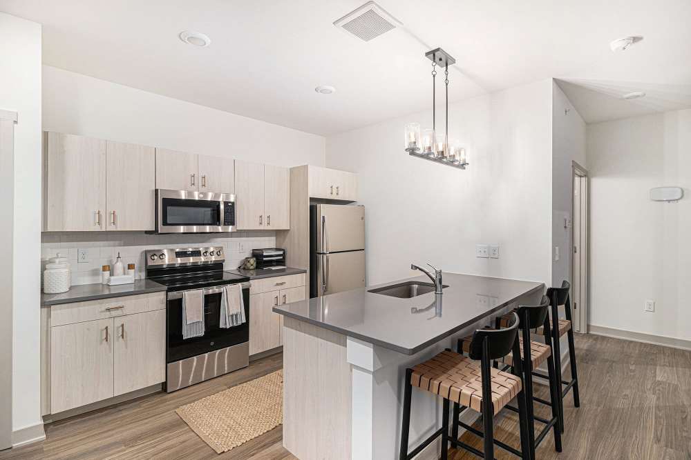 One-bedroom layout close to McLaren Health and Odawa Casino nightlife