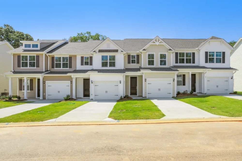 Exterior building at Hart Townes in Woodruff, 