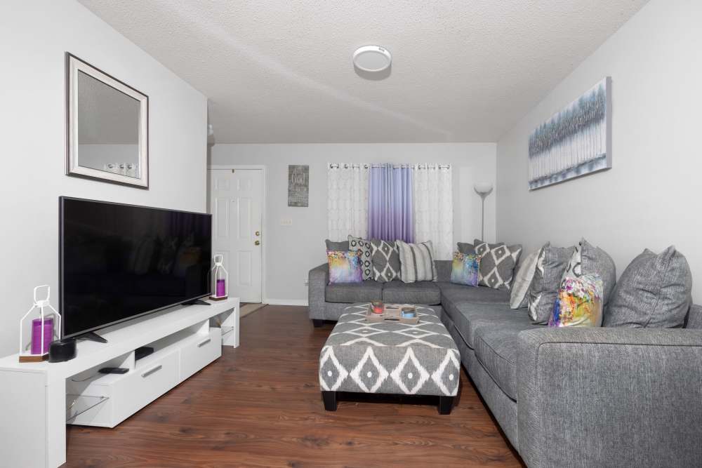 Spacious living room at Carson Landing in Center Point,Alabama