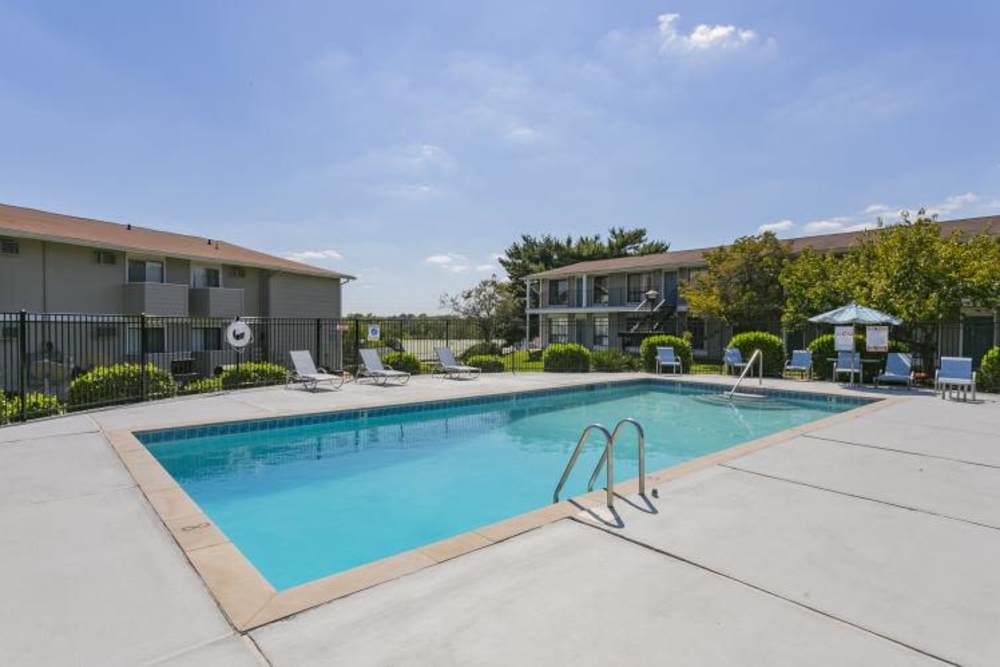 Swimming pool at Mandolin Terrace in Nashville, Tennessee