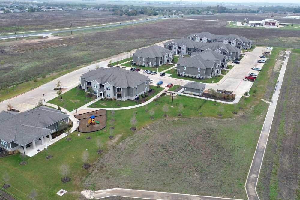 Spacious community view at Carver Ridge in Hutto, Texas