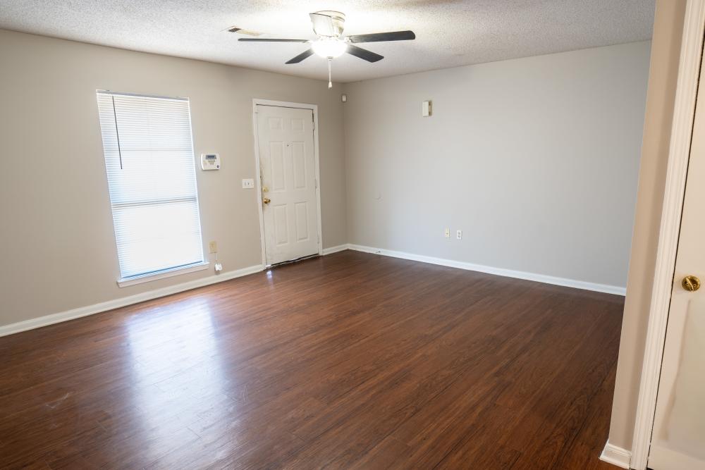 Unfurnished living room at Arrington Estates of West Memphis in West Memphis,Arkansas