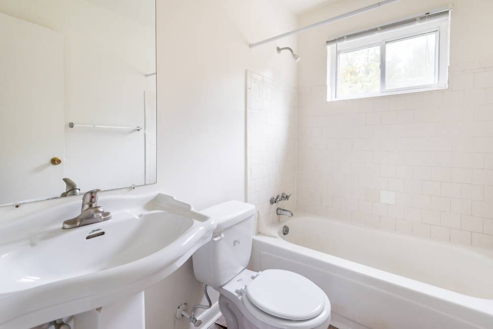 Bathroom at Deering Manor in Richmond,Virginia