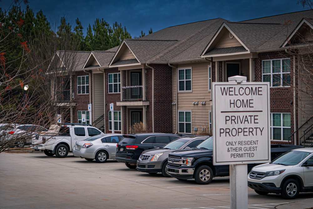 Parking signage at Hardin Terrace in Jefferson, Georgia