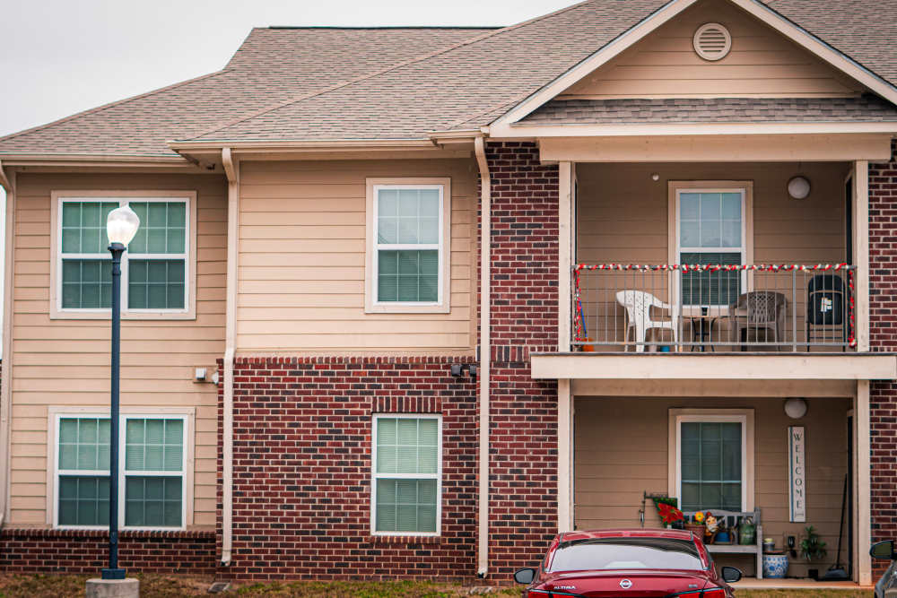 Building with balcony view at Hardin Terrace in Jefferson, Georgia