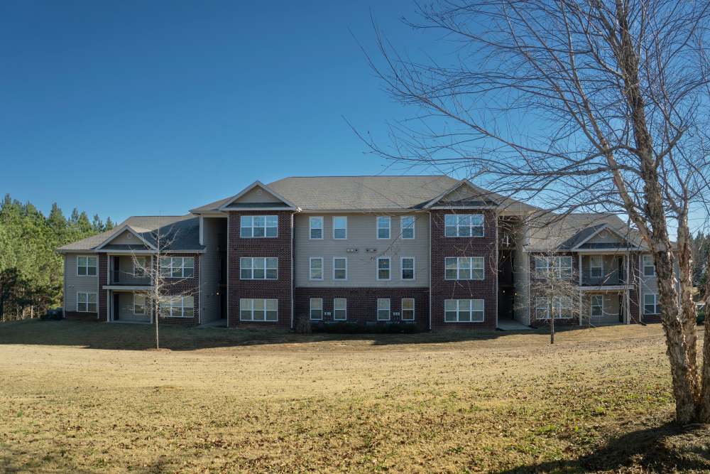 Exterior of the building at Hardin Terrace in Jefferson, Georgia